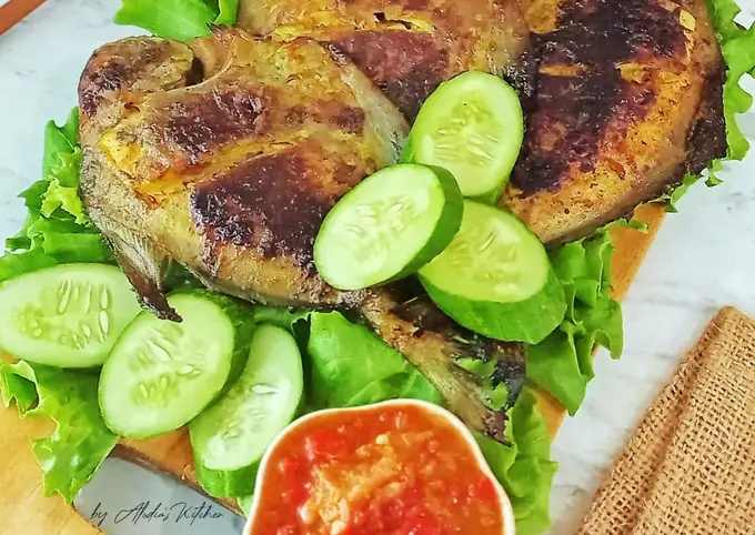 Ikan Bawal Bakar Sambal Limau Kuit